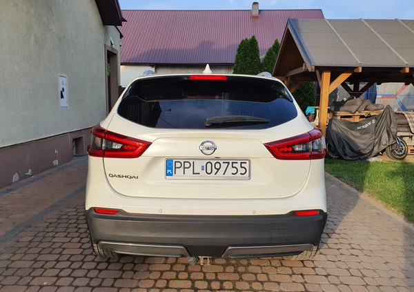 Nissan Qashqai cena 69500 przebieg: 76000, rok produkcji 2018 z Siechnice małe 56